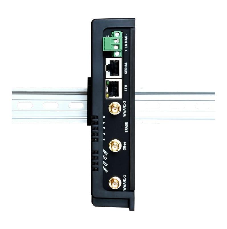 Digi IX15 - LTE Cat 4, 3G/2G, Single Ethernet, RS-232/485, XBee 3 2.4GHz PRO, no accessories