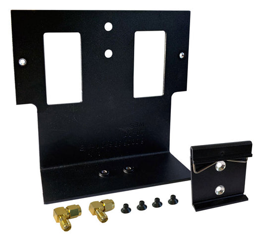 DIN mounting bracket kit; includes bracket, DIN rail clip, screws, two SMA adapters, and packaging. Fits IX20, IX40.