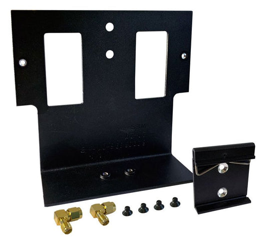 DIN mounting bracket kit; includes bracket, DIN rail clip, screws, two SMA adapters, and packaging. Fits IX20, IX40.